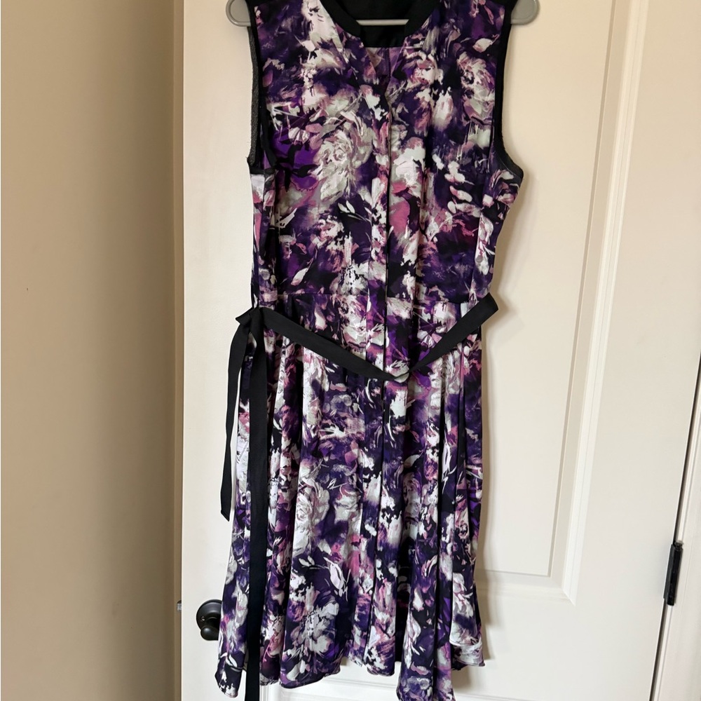 Vera Wang Purple and Black Floral Midi Dress